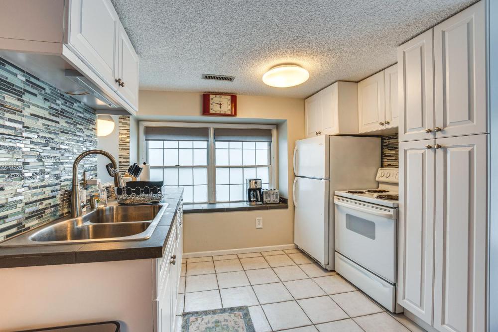 7 Mi to Newark Montclair Vacation Rental
